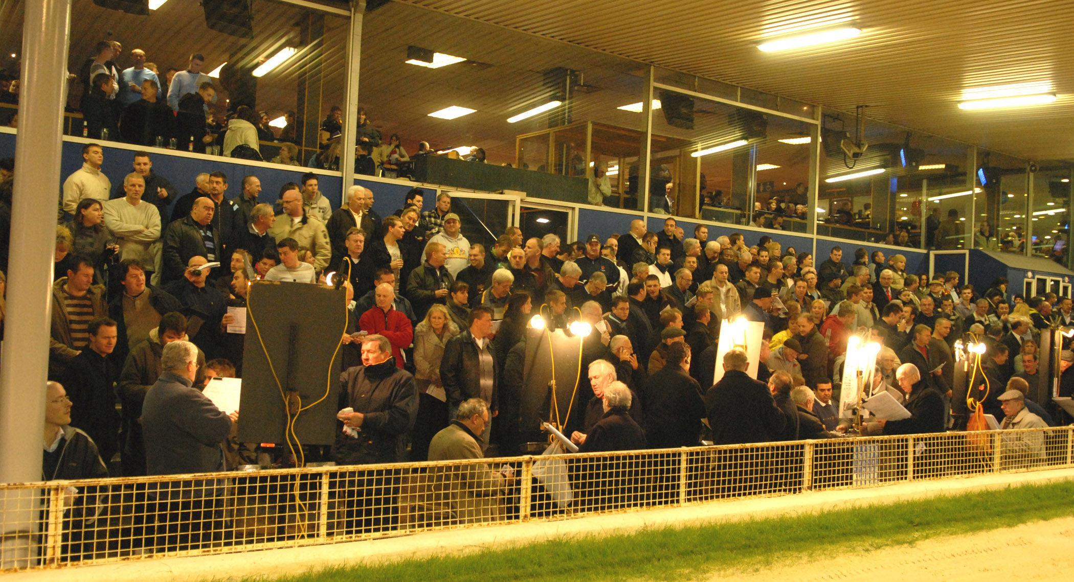 WILL ROMFORD GRANDSTAND EVER REOPEN? Greyhound Star News from the